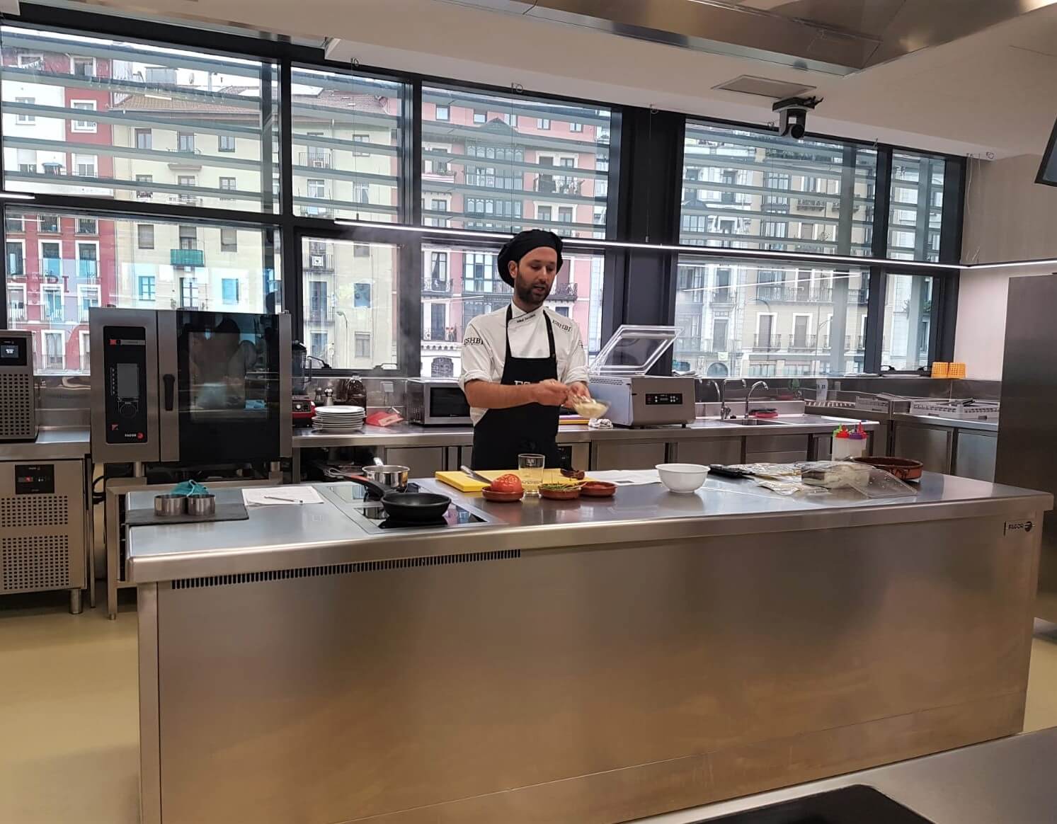 Profesor de los cursos de ESHBI